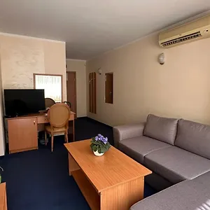 3* Hotell Plaza