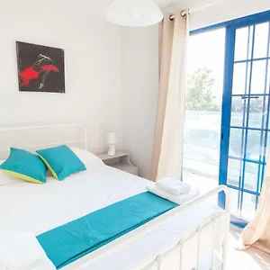 https://must-stay-evripidou-holiday-flats.hotelsatayianapa.com