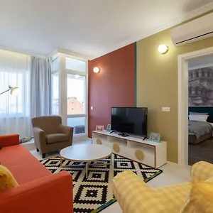 Vitosha Blvd 3 Bedroom 2 Bathroom Lux סופיה